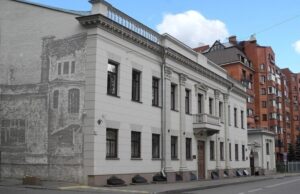 Камин в московской усадьбе признали особо охраняемым объектом