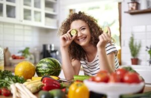 Радужная диета: что это, как работает, принципы, польза и вред для здоровья