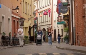 В государственных учреждениях Литвы звучит русский язык