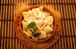 Борщ, пельмени и блины стали нормой в большинстве кафе и ресторанах Дубая