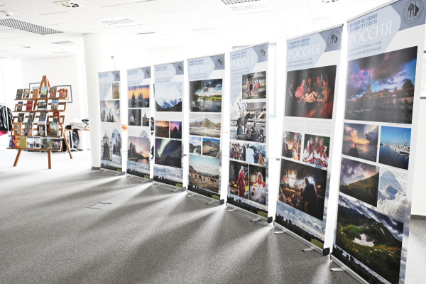 Россия в лицах и пейзажах: выставка, которая соединила Братиславу и Вену