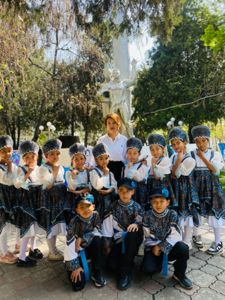 Выставка детских рисунков, посвящённая 65-й годовщине полёта человека в космос, прошла в Оше