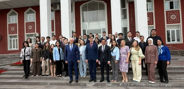 В Душанбе прошёл форум &laquo;Школа по Центральной Азии &ndash; 2026&raquo; с участием экспертов из России и стран региона