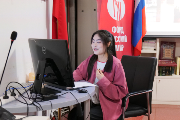 Студенты-русисты Пекинского университета иностранных языков поделились опытом стажировки в России