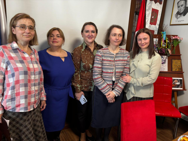 Тотальный диктант объединил соотечественников и студентов в Стамбуле