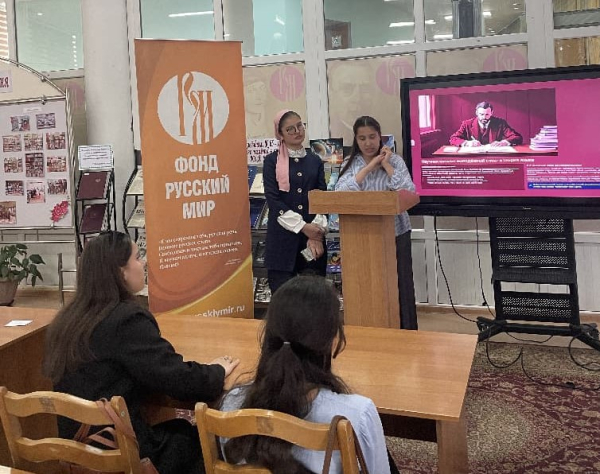 В Душанбе прошло заседание студенческого кружка &laquo;Язык &ndash; зеркало культуры&raquo;