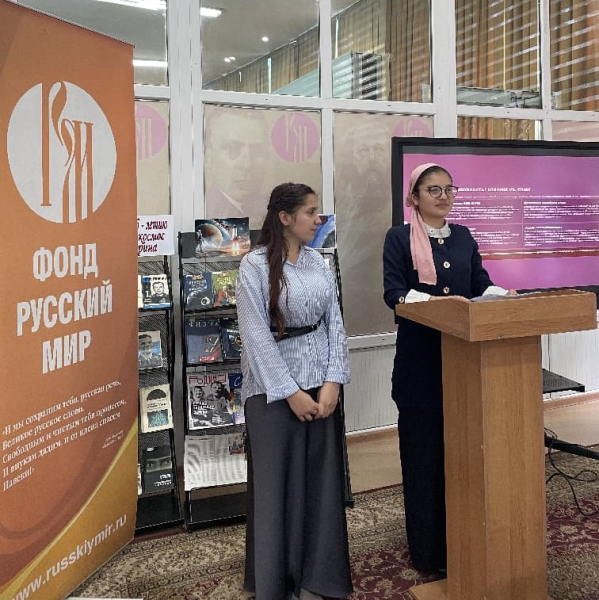 В Душанбе прошло заседание студенческого кружка &laquo;Язык &ndash; зеркало культуры&raquo;