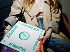 Виниловый маркет в ТЦ Неглинная показал возрождение интереса к пластинкам среди молодежи