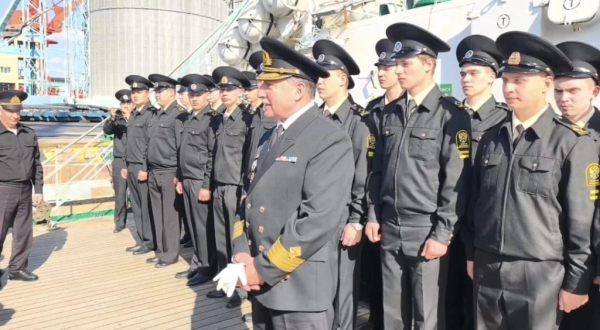 Фрегат «Паллада» зашёл в порт Циндао Фрегат «Паллада» зашёл в порт Циндао