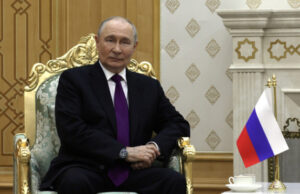 Владимир Путин участвует в саммите СНГ в Ашхабаде