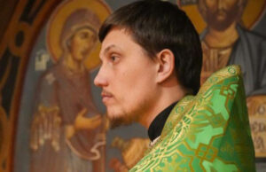 В Киеве напали на адвоката Никиту Чекмана, защищающего интересы монахов Киево-Печерской лавры
