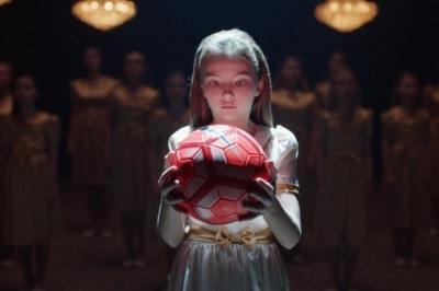 Натали Портман, Ева Лонгория и Дженнифер Гарнер представили форму футбольной команды Angel City