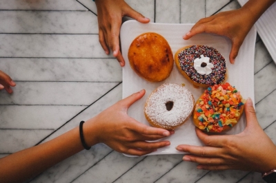 pochemu-hochetsja-vrednoj-zhirnoj-pishhi-v-plohuju-pogodu-chto-delat-esli-tjanet-na-zhirnuju-edu-2669531