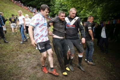 8 самых странных и нелепых видов спорта в разных странах