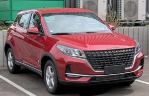 В РФ стартовали продажи кроссовера Dongfeng Fengon 500 за 2,4 млн рублей