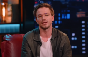 Александр Петров показал отдых с супругой, которой сделал предложение после двух встреч