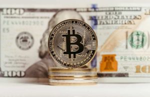 Экономист Голубовский предрёк удвоение стоимости биткоина к 2025 году