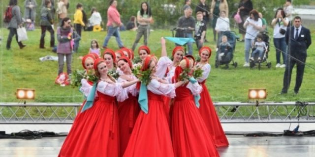 na-multikulturnom-festivale-v-avstralii-zapretili-ispolnjat-russkie-pesni-c1b065e