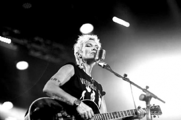 s-novosibirskih-sajtov-udalili-afishi-koncerta-diany-arbeninoj-ff9c7ef