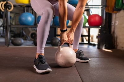 uprazhnenija-s-girej-na-zadnjuju-poverhnost-bedra-effektivnaja-trenirovka-dlja-prokachki-i-ukreplenija-myshc-20c7b8f