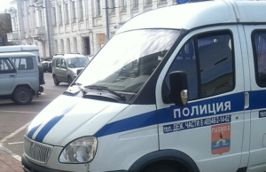 В Челябинске мужчина угрожал ружьем прохожим