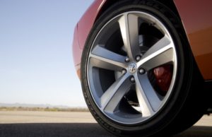 В России разрешили ставить квадратные знаки на автомобили