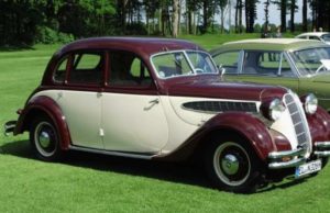 Житель Новосибирска решил продать автомобиль BMW 326, выпущенный в 1938 году