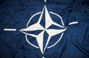 Генсек НАТО Столтенберг предупредил Украину о запасах ракет у России