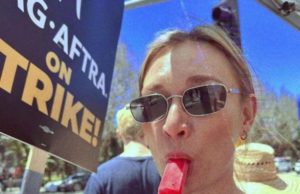 В Голливуде завершилась забастовка актеров после подписания соглашения на $1 млрд