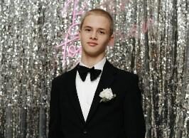 Звезда сериала «Слово пацана» Леон Кемстач пострадал из-за своей славы
