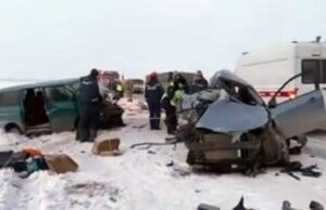В ДТП с автобусом в Югре погибли три человека, еще 13 пострадали