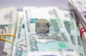 Экономист Масленников рассказал о самой выгодной валюте для накоплений