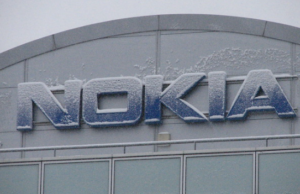 Nokia презентовала три новых кнопочных телефона