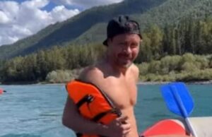 Пресс Павла Деревянко вызвал восторг у поклонников актёра