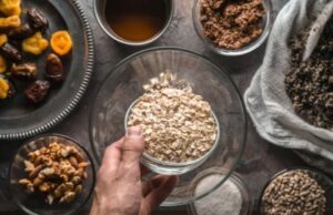 Что приготовить из овсянки, кроме каши: 3 рецепта от шеф-повара