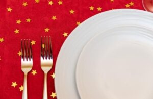 Ученые из Великобритании нашли способ заставить людей есть насекомых