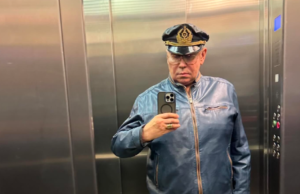 Владимир Стержаков оставил МХАТ после клеветы Станислава Садальского
