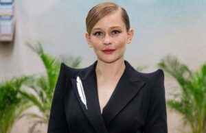 Юлия Пересильд показала архивное фото дочек в честь Дня защиты детей