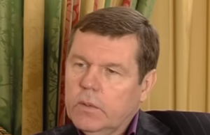 Александр Новиков назвал «попугаями» участников «Голоса» за подражание звездам