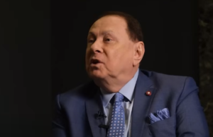 Марк Варшавер посоветовал Алексею Франдетти создать свой театр