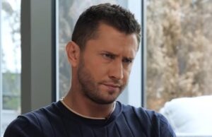 Павел Прилучный посетил премьеру своего фильма с детьми от Агаты Муцениеце