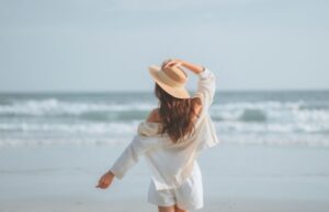 Летняя одежда: какую выбрать, цвета, ткани для защиты от солнца
