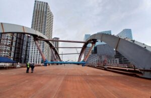Новый мост через Москву-реку достраивают у Шелепихи
