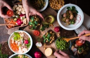 В каких продуктах содержится клетчатка больше всего: список, для кишечника, похудения