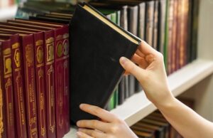 Институт русского языка РАН утвердил написание новых слов