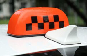 Названы сроки очередного подорожания поездок на такси