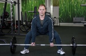 Становая тяга сумо: техника выполнения, какие мышцы работают, как делать