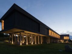 Островок цивилизации в окружении дикой природы Карелии