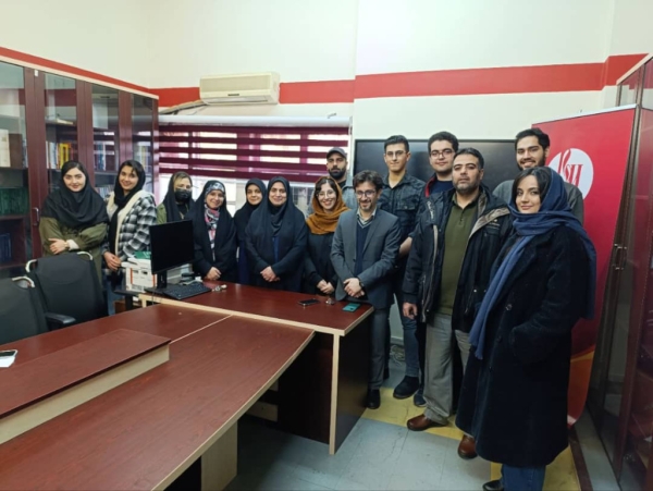 Иранские студенты прошли подготовительный курс русского языка