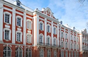 В СПбГУ выпускают учебники по русскому языку для разных стран